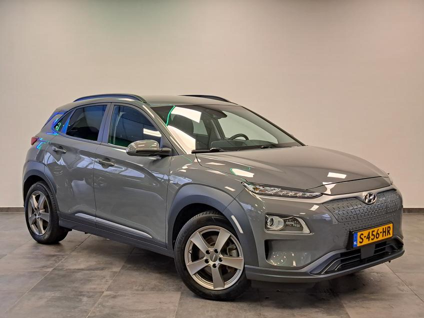 Hyundai KONA EV Comfort 64 kWh Navigatie Led Camera Cruise LM 204PK 2 jaar garantie mogelijk* (vraag naar de voorwaarden) afbeelding 1