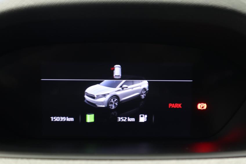 Skoda Enyaq iV 80 First Edition High Panoramadak HUD VCP Navi Clima Cruise Camera 21"LM 2 jaar garantie mogelijk* (vraag naar de voorwaarden) afbeelding 10