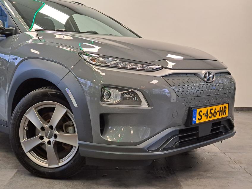 Hyundai KONA EV Comfort 64 kWh Navigatie Led Camera Cruise LM 204PK 2 jaar garantie mogelijk* (vraag naar de voorwaarden) afbeelding 3