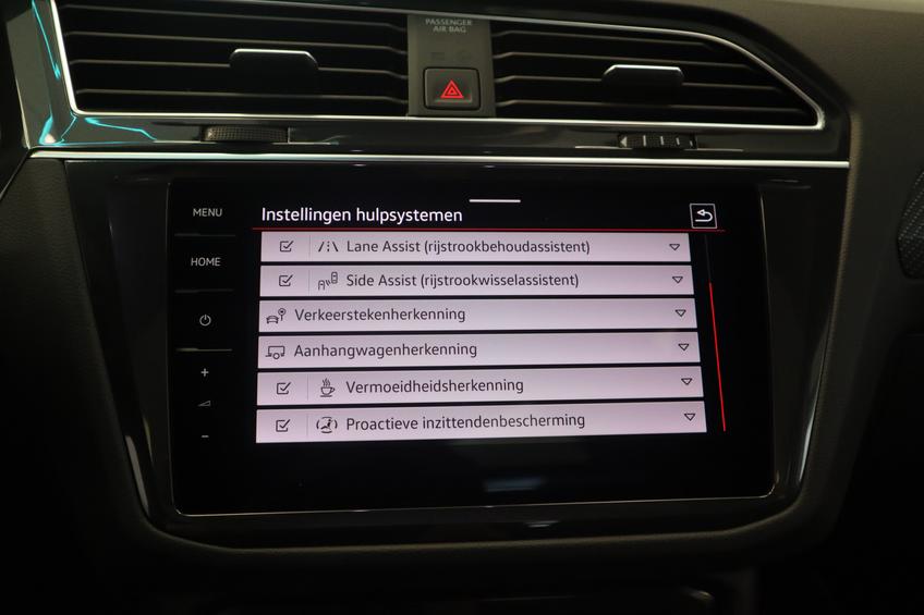 Volkswagen Tiguan 1.4 TSI eHybrid R-Line Business+ Panoramadak Elec.trekhaak Full-led 2 jaar garantie mogelijk* (vraag naar de voorwaarden) afbeelding 26