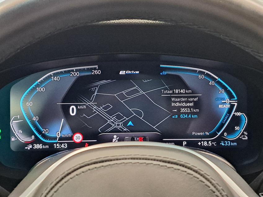 BMW 5 Serie Touring 530e xDrive Executive Panoramadak Navigatie Full-led 2 jaar garantie mogelijk* (vraag naar de voorwaarden) afbeelding 19